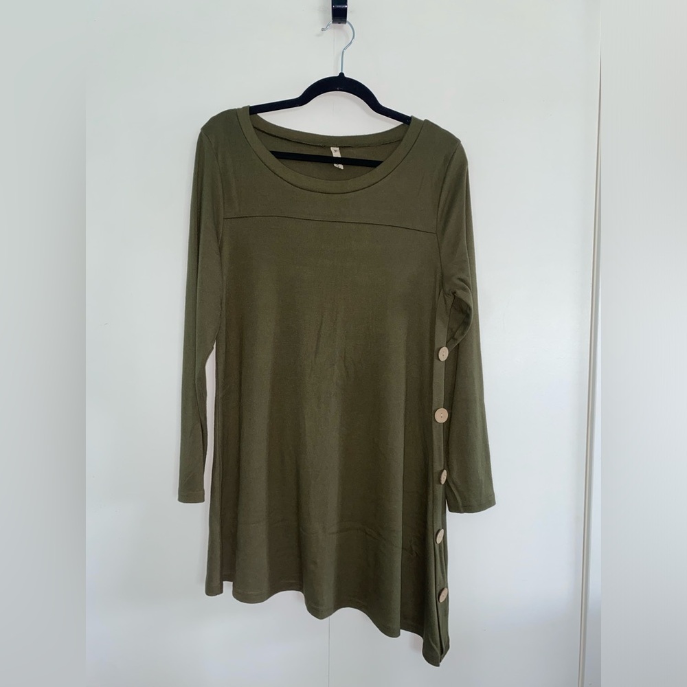 Olive Green Asymmetrical Long-Sleeve Tunic with Side Buttons Size Medium